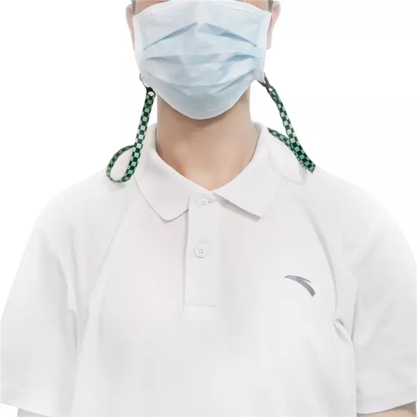Adjustable face mask lanyard